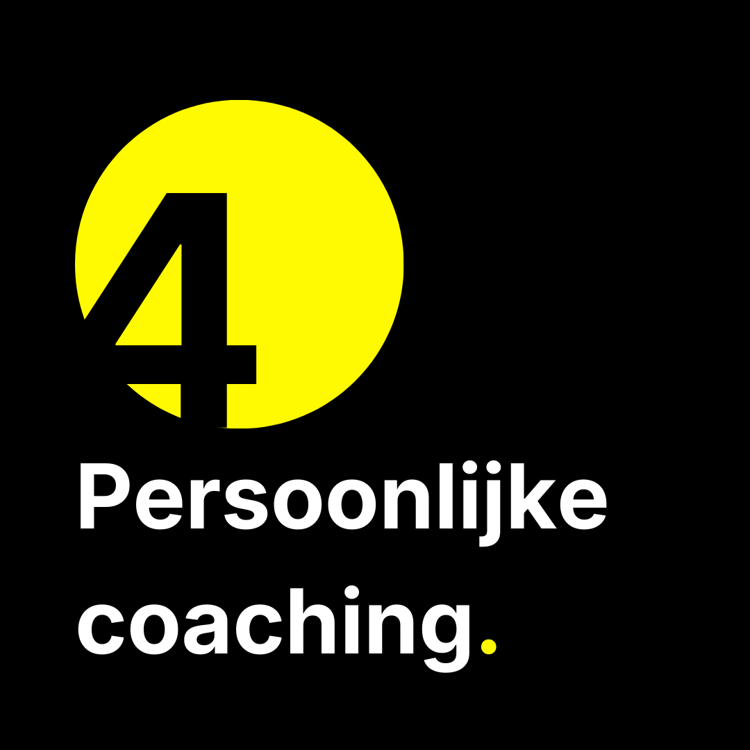 sporten met motivatie van een coach om vitaler te worden, meer kracht, minder blessures betere resultaten in de gym